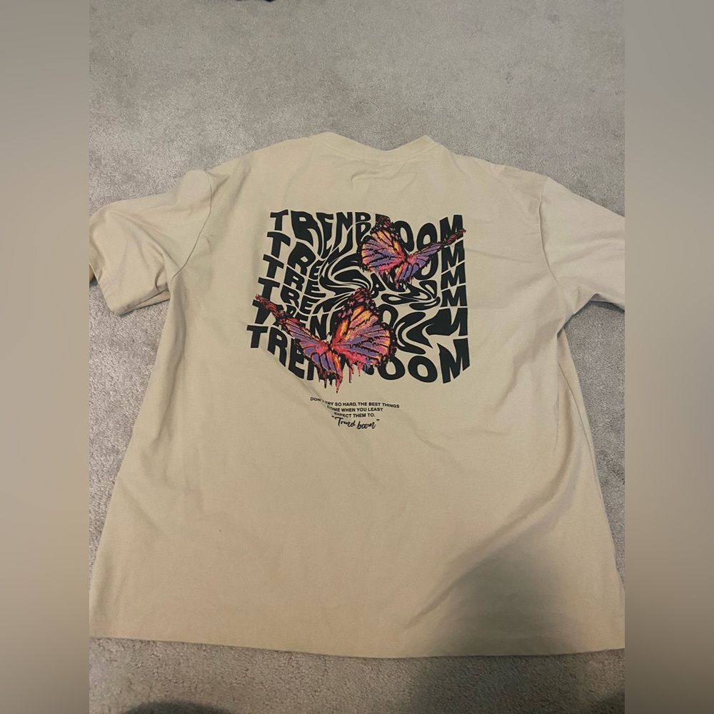 Graphic tee